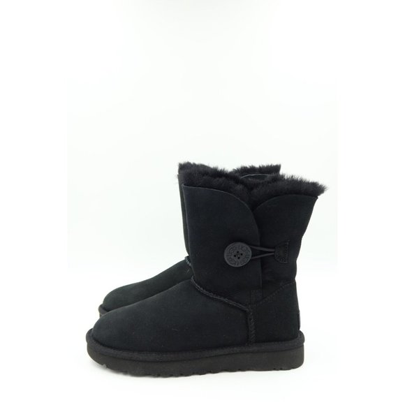 UGG Shoes - Women's Shoes UGG BAILEY BUTTON II Twinface Sheepskin Boots BLACK Size 5